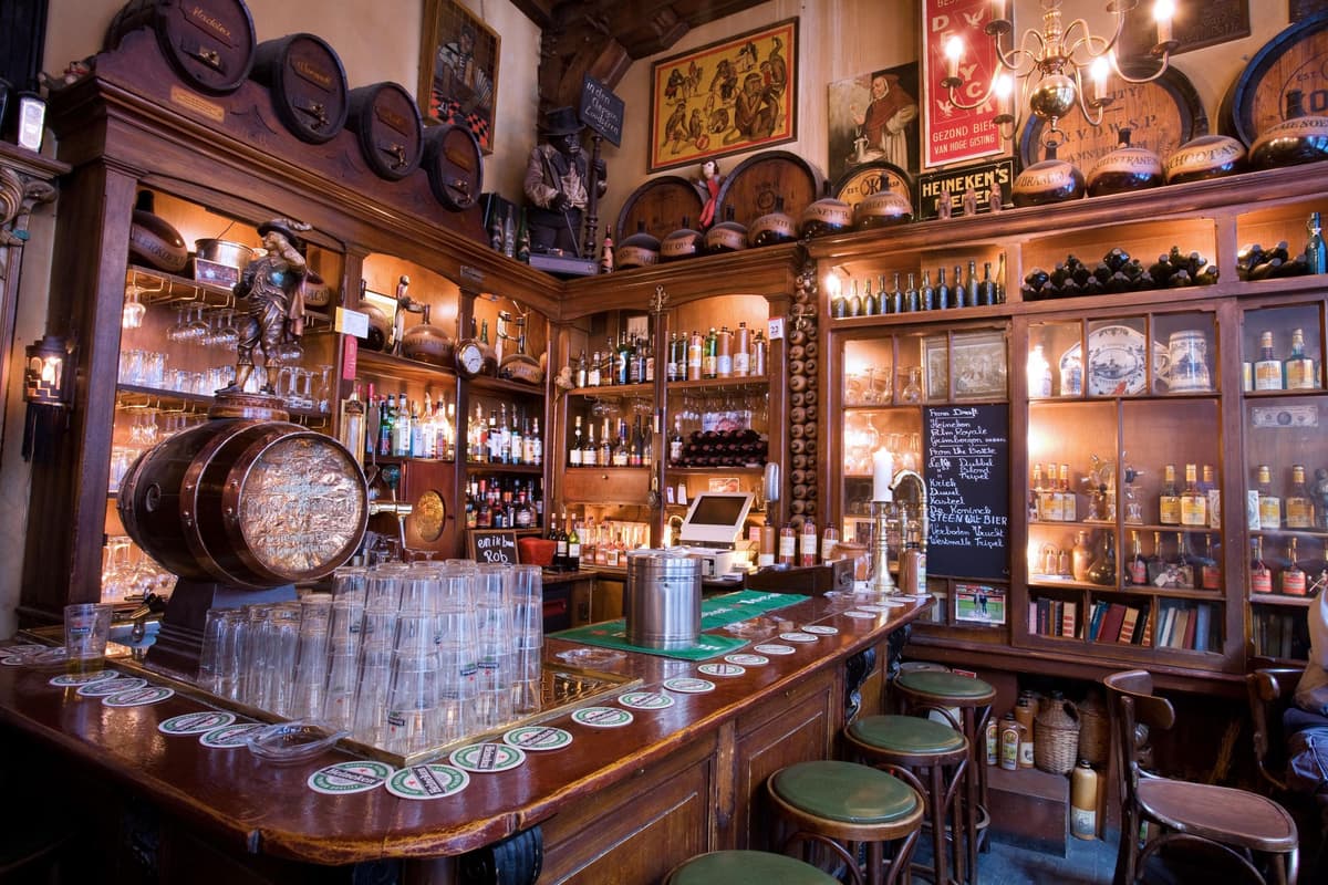 Ámsterdam: Visita exclusiva del Barrio Rojo y bebida
