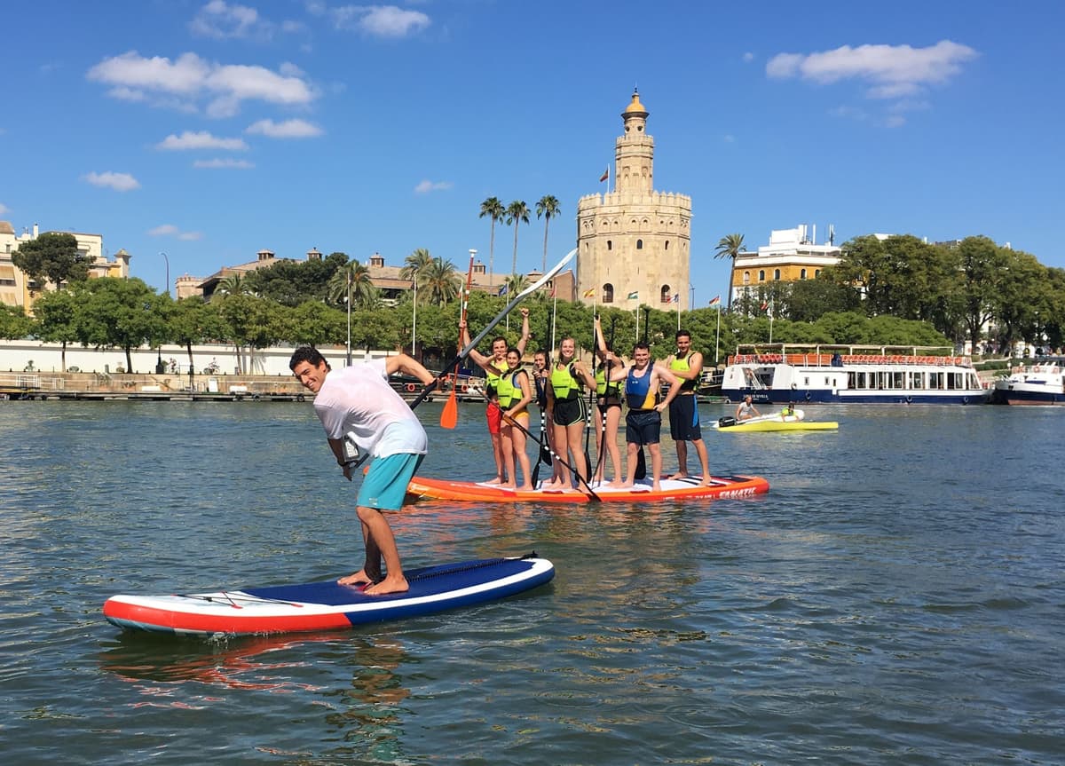 Sevilla: Sesión de Paddle-Boarding Gigante en Grupo