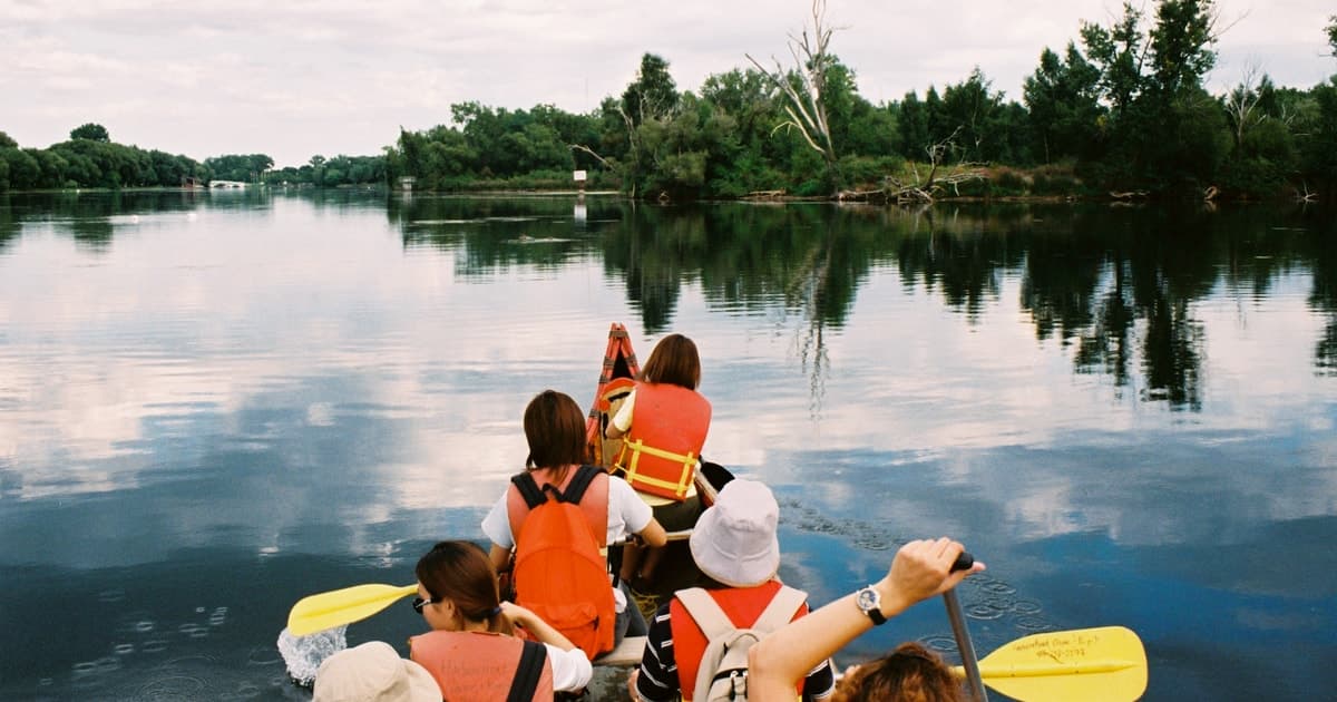 Tour en canoa por las Islas de Toronto con los colores del otoño