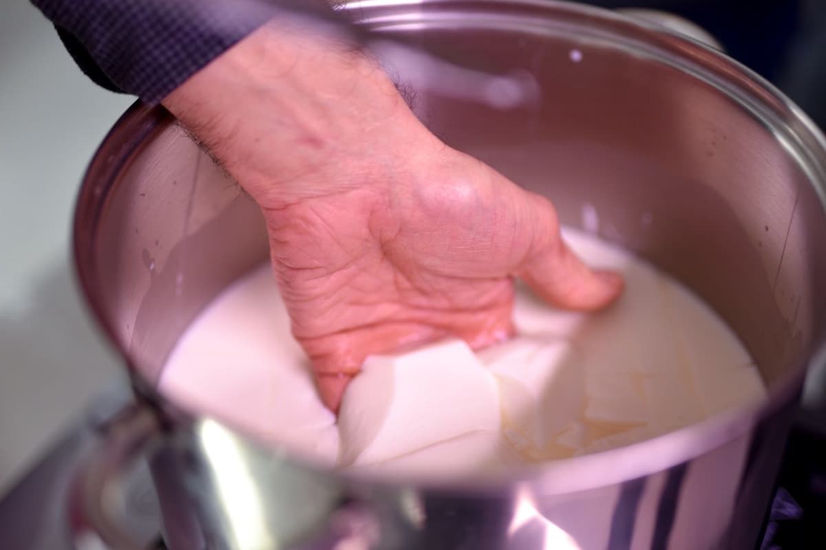 Paris: Butter and Cheesemaking Workshop
