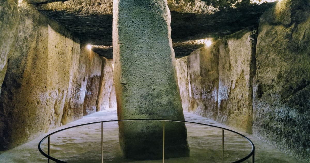 Antequera: tour a los dólmenes y El Torcal con traslado