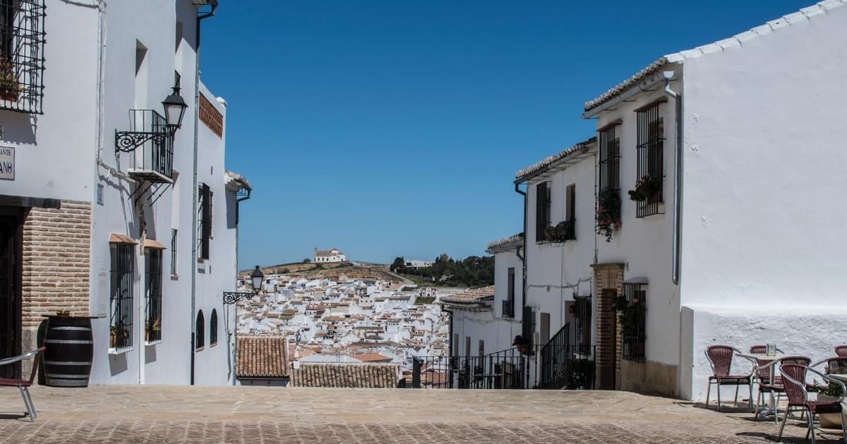 Antequera Old Town & El Torcal Experience from Málaga