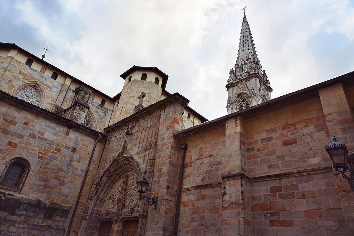 Bilbao: tour en español por el casco antiguo y la catedral de Santiago