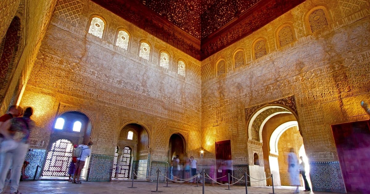 Granada: Alhambra y Palacios Nazaríes Tour Privado