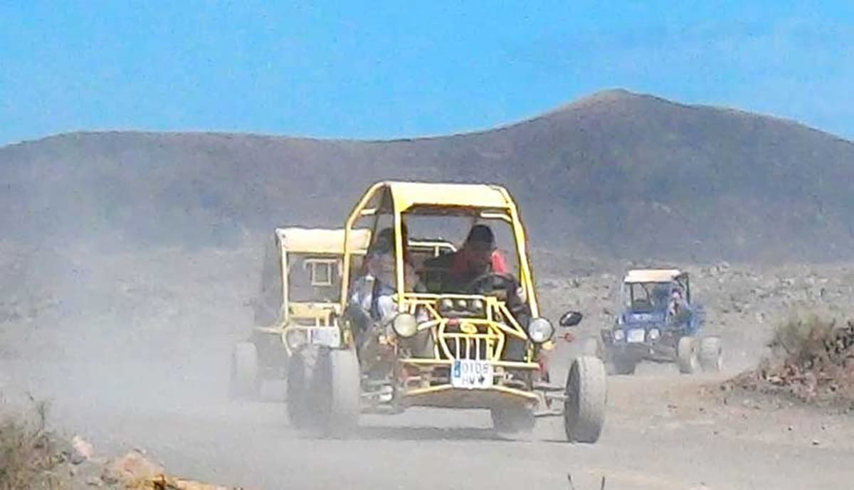 Desde Lanzarote: Safari en Buggy por Corralejo