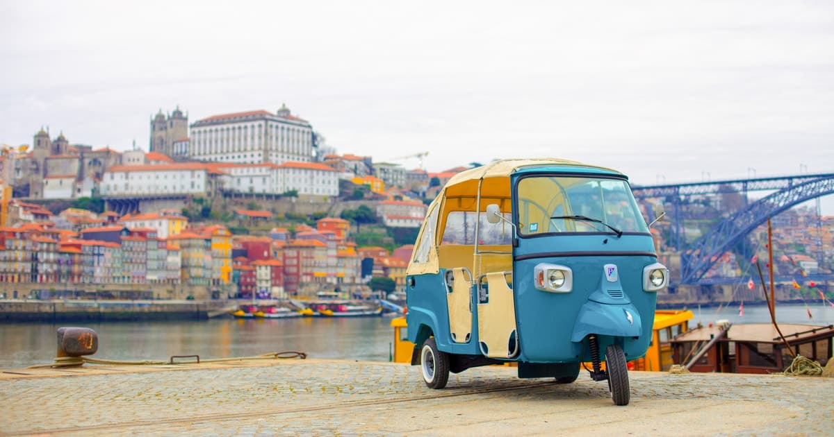 Porto: Full-Day Private Tuk Tuk Tour