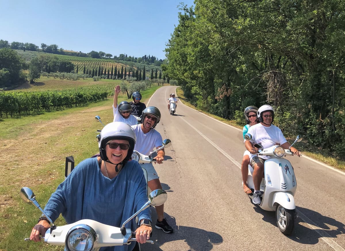 Florence: Chianti Sunset Vespa Tour with Wine & Oil Tasting