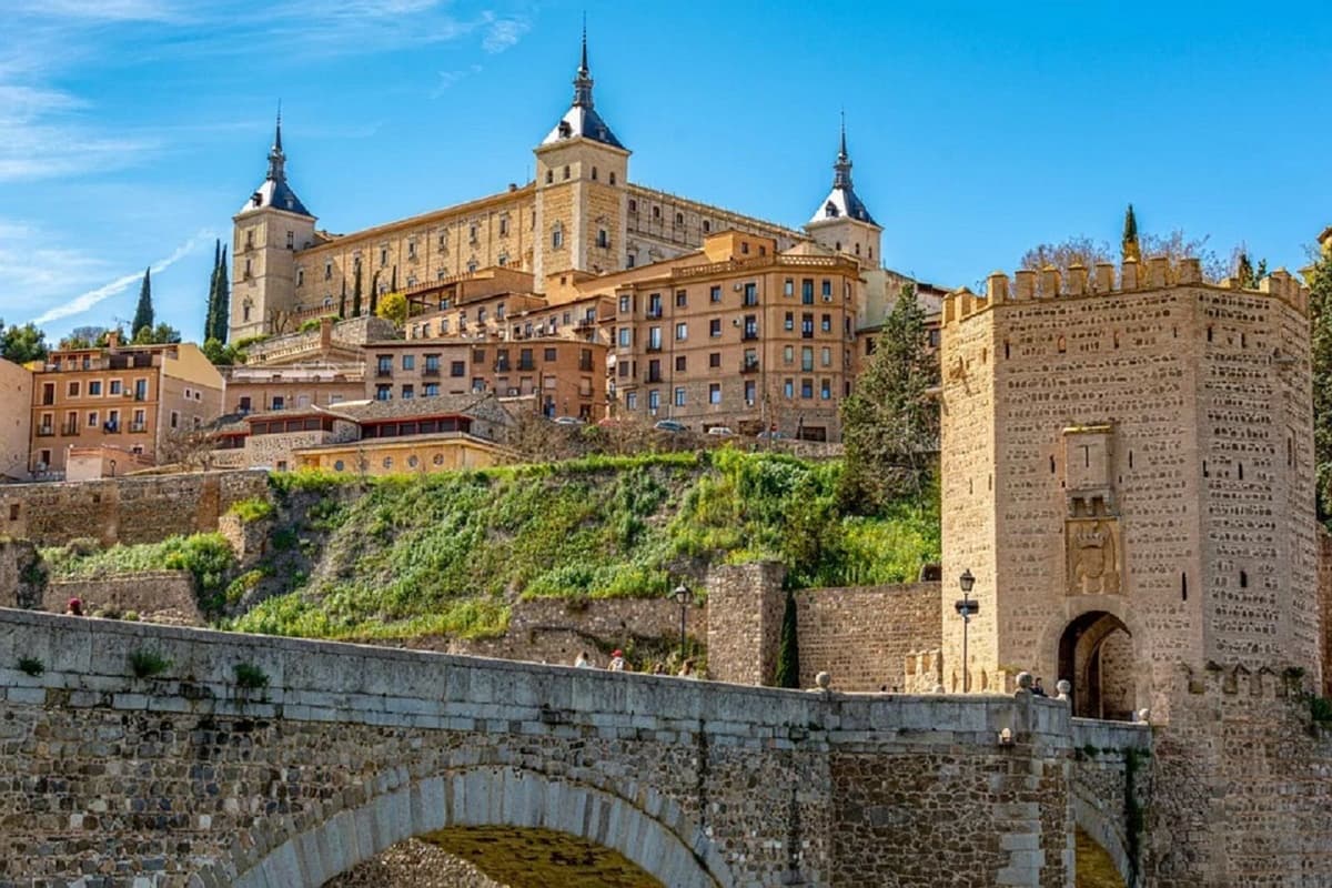 Madrid: Excursión de un día a Toledo con tour a pie y en grupo reducido