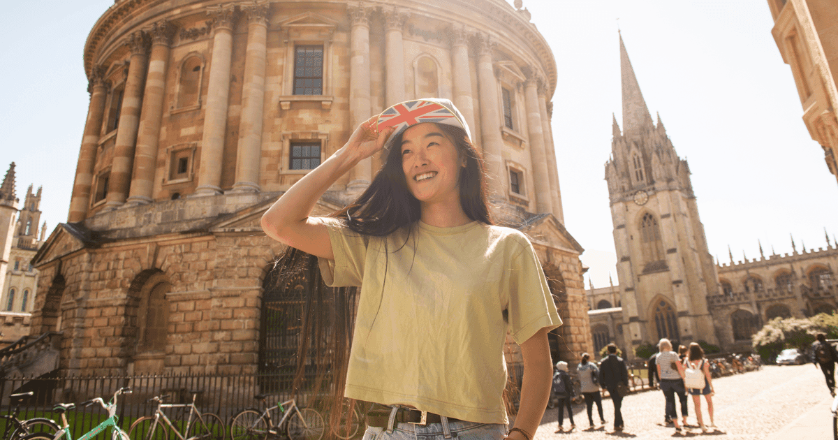 From London: Windsor, Stonehenge, Bath & Oxford 2-Day Tour