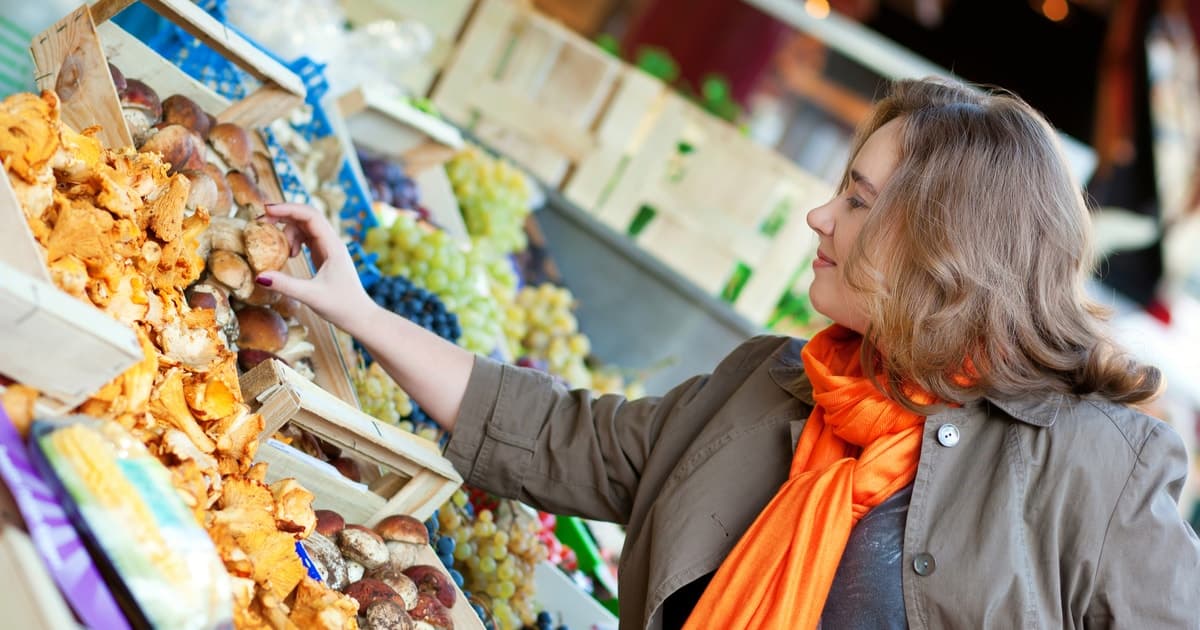 París: tour a pie privado de gastronomía y vino franceses en Le Marais