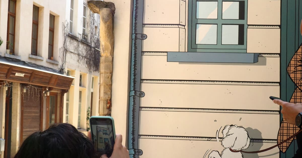 Bruselas: El recorrido a pie por los muros del cómic