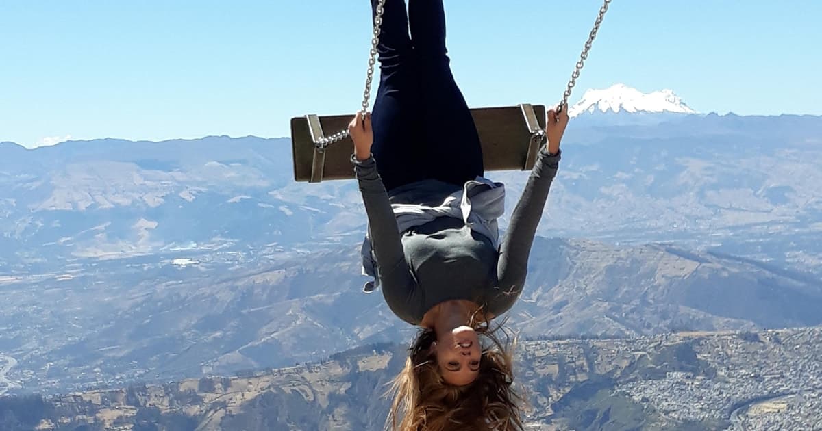 Desde Quito: Teleférico, Museo Intiñan y recorrido por el centro colonial.