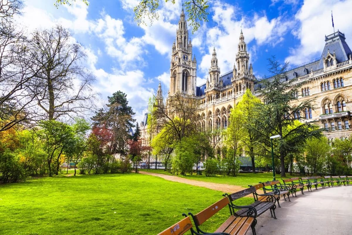Catedral de San Esteban, Visita a las principales iglesias del casco antiguo de Viena