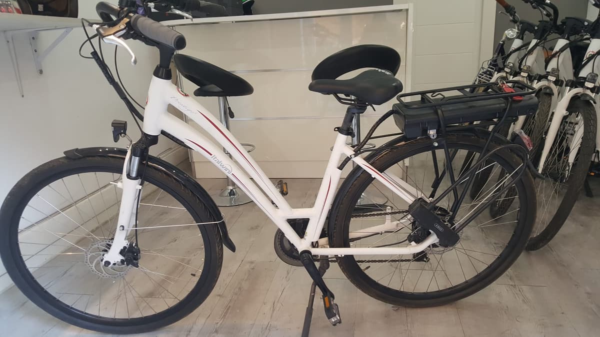 Roma: servicio de alquiler de bicicletas eléctricas