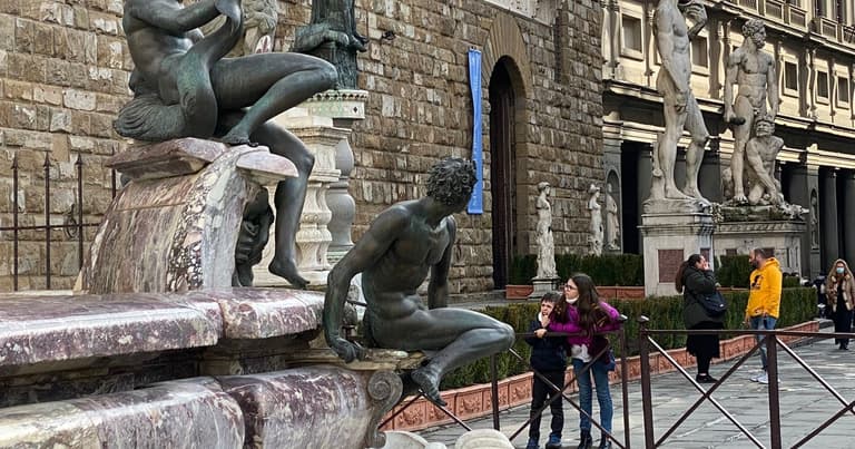 Piazza della Signoria Tours