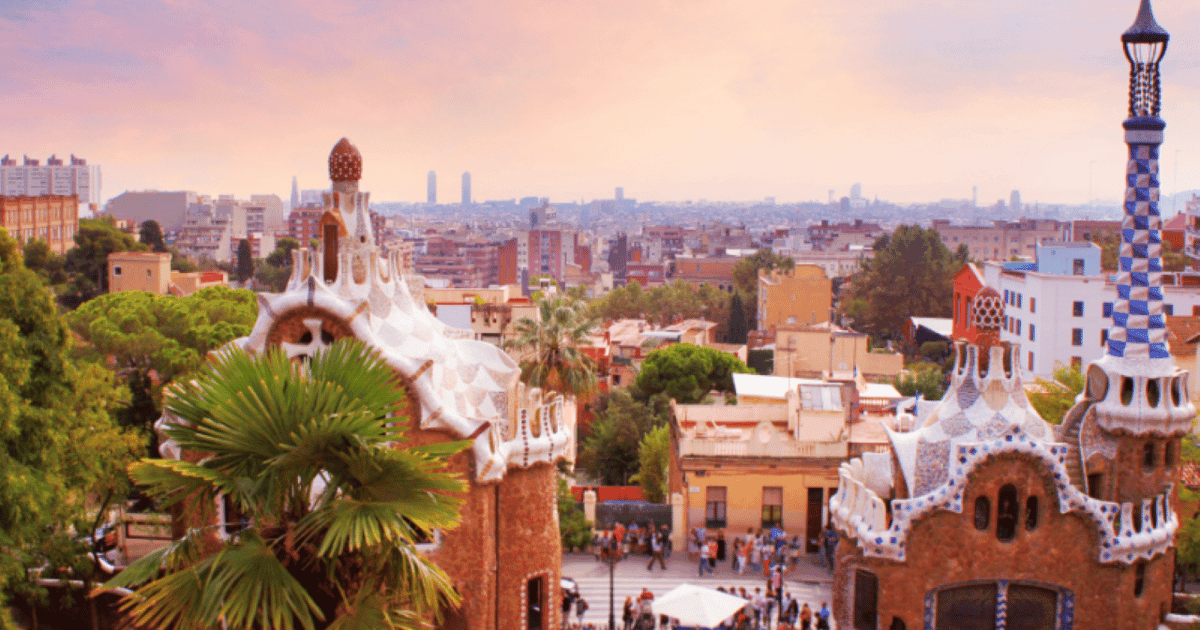 Barcelona: Guell Park Small-Group Tour & Dragon Stairway