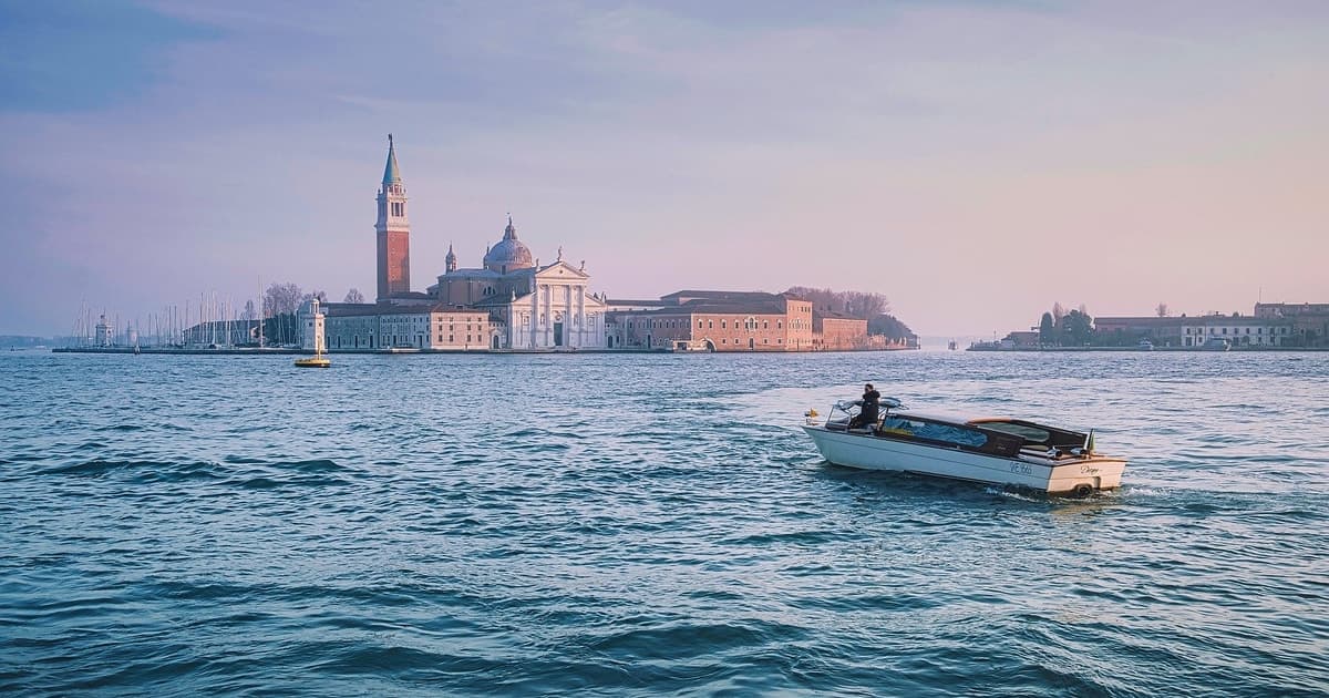 Desde Milán: tour de día completo a Venecia y Verona en tren