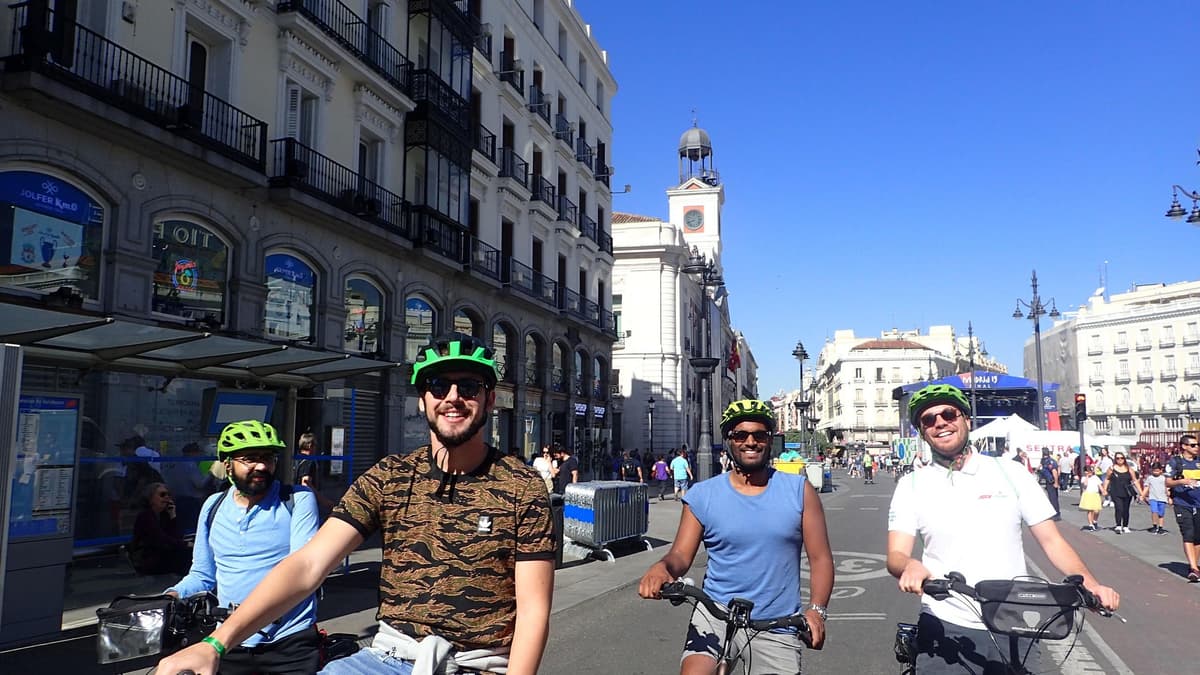 Tour privado en bici por Madrid | Tour guiado exclusivo | Desde 30 €
