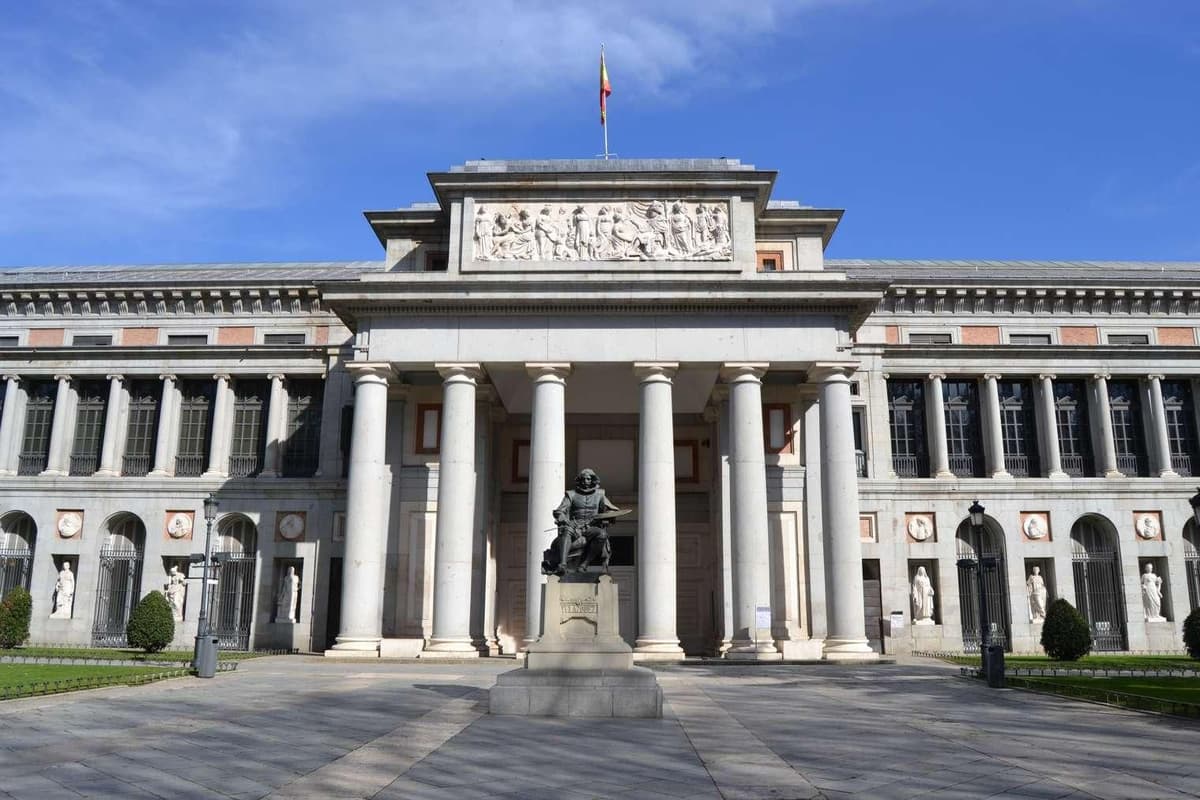 Museo del Prado + Entrada sin colas al Palacio Real + Tour guiado