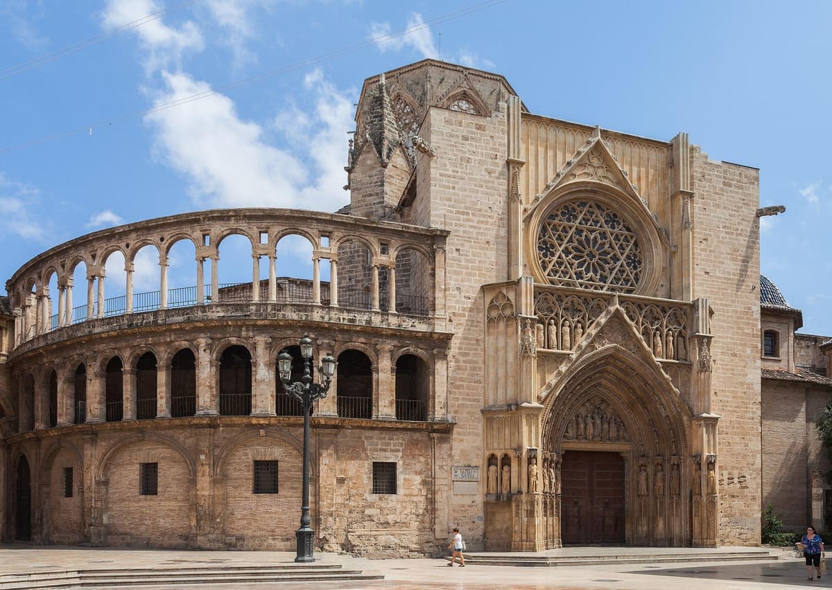 Valencia: visita guiada a pie por la ciudad con degustaciones de tapas