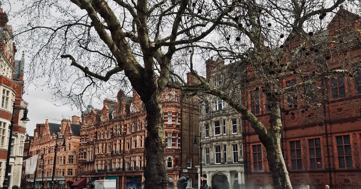 Ghosts and Legends of Mayfair Walking Tour - London