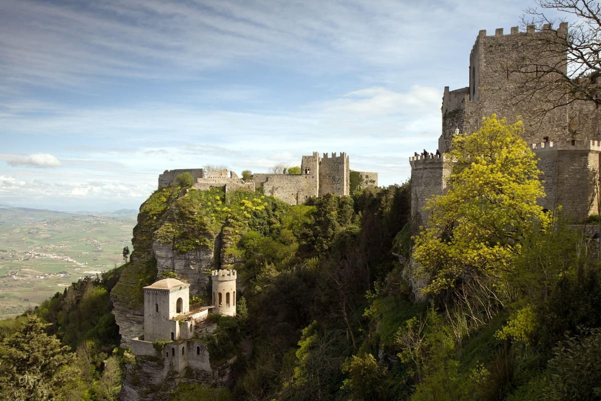 Palermo: Erice & Marsala Salt Pans Tour with Lunch & Tasting