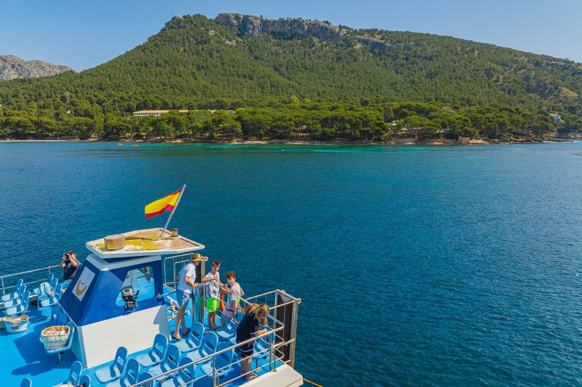Puerto de Pollença: ferri a la playa de Formentor