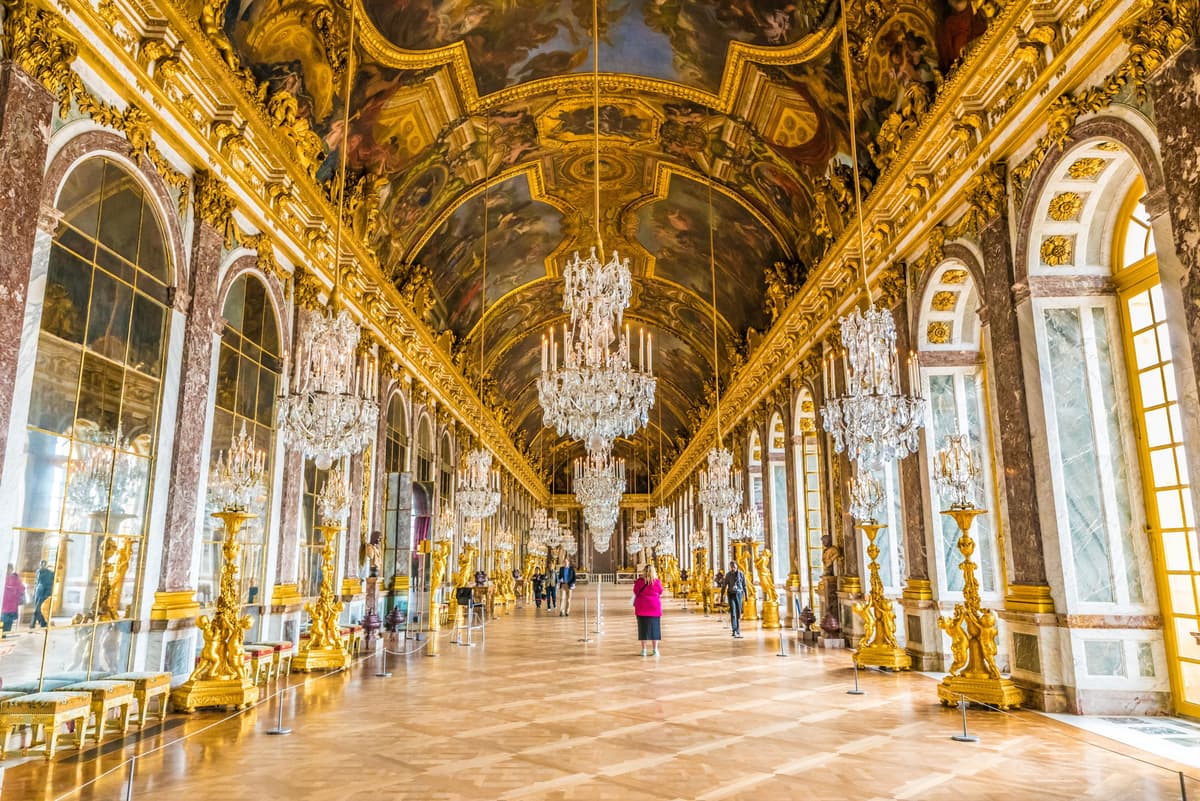 From Paris: Versailles Palace Tour with Optional Gardens