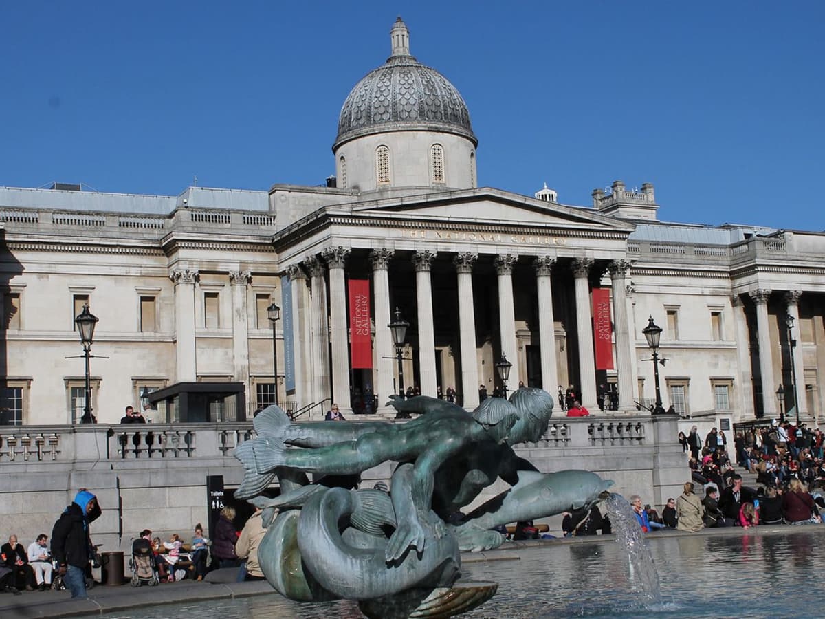 London: Smartphone Heritage Walks Trafalgar Square