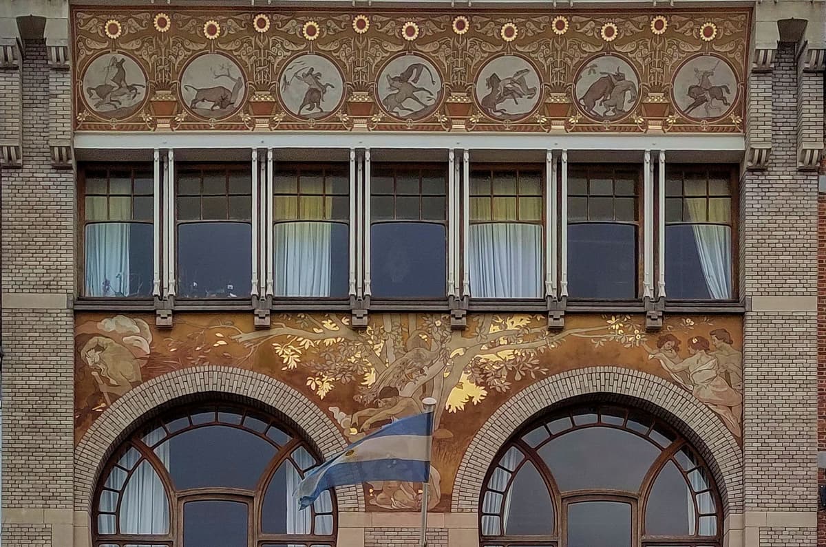 Bruselas: Caída y auge del Art-Nouveau Visita guiada