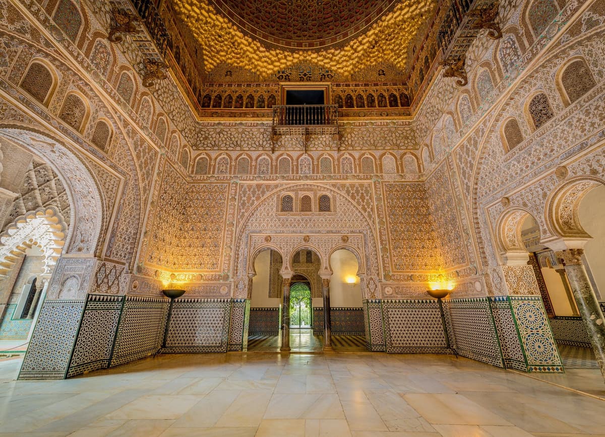 From Costa del Sol: Sevilla Day Trip with Real Alcázar Tour