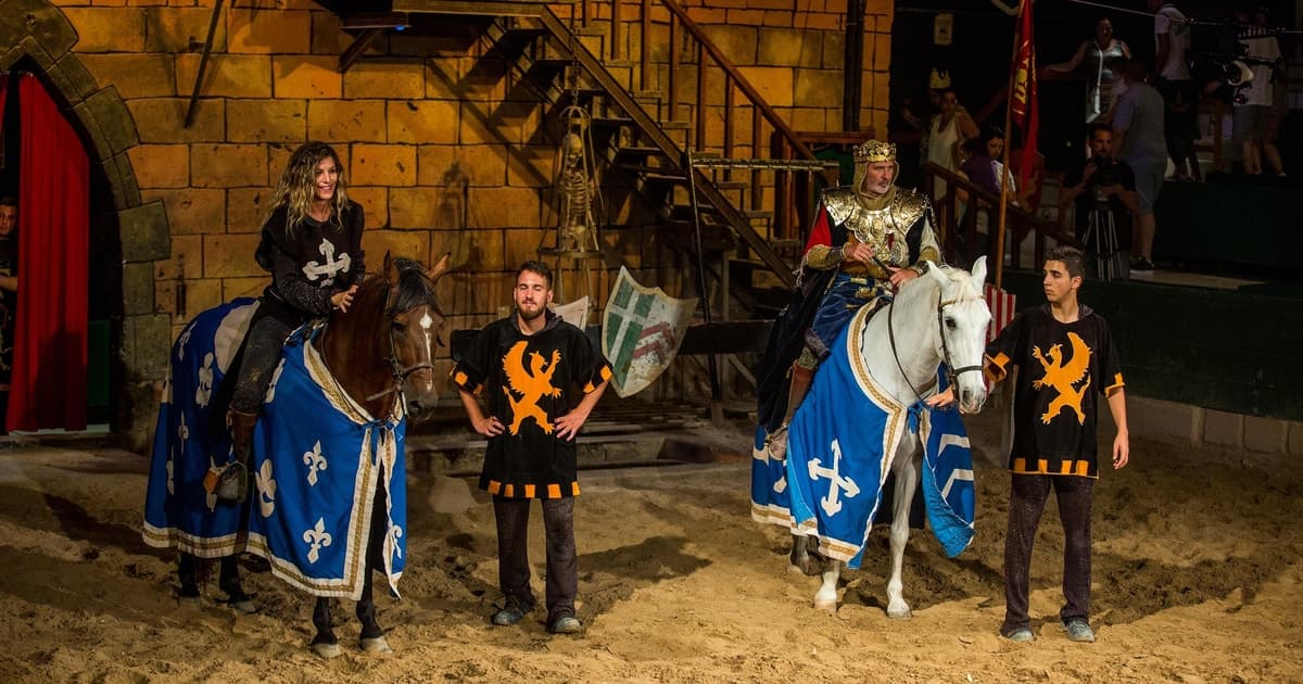 Benidorm: espectáculo en Magic Robin Hood con cena opcional