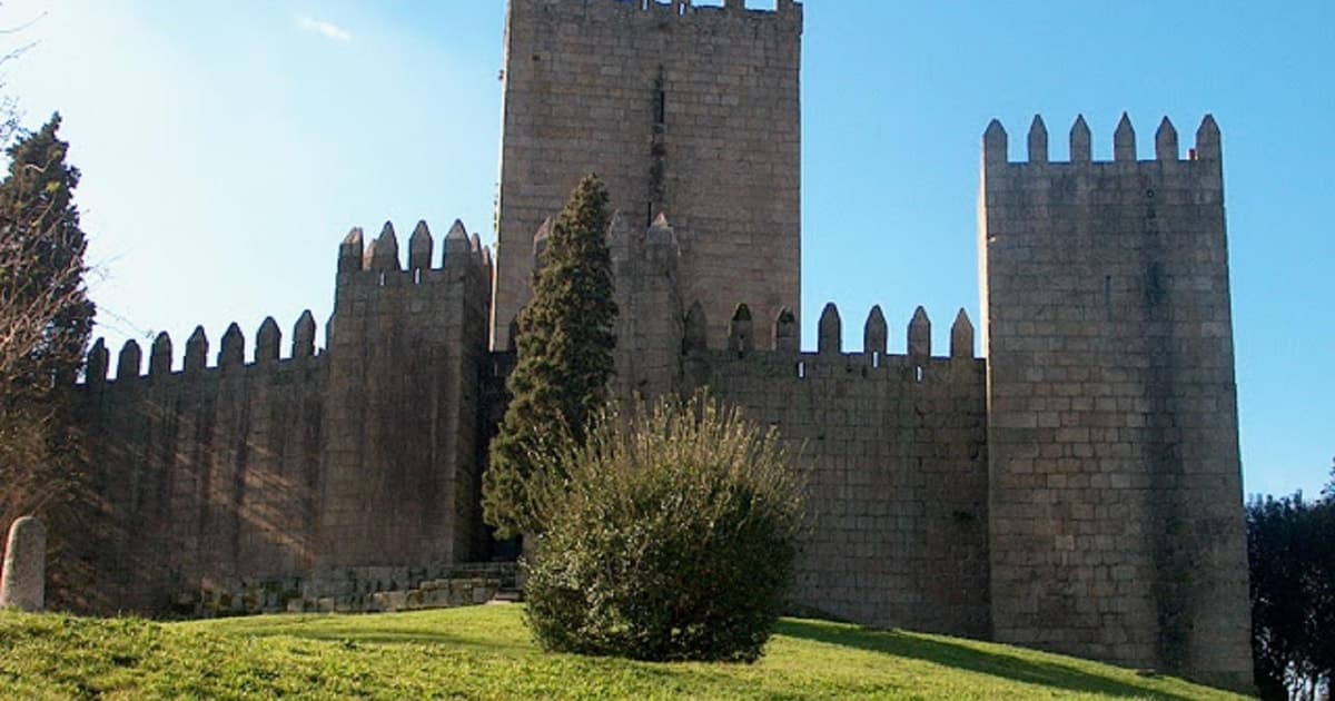From Oporto: Guimarães Tour (4Hours) - Half Day