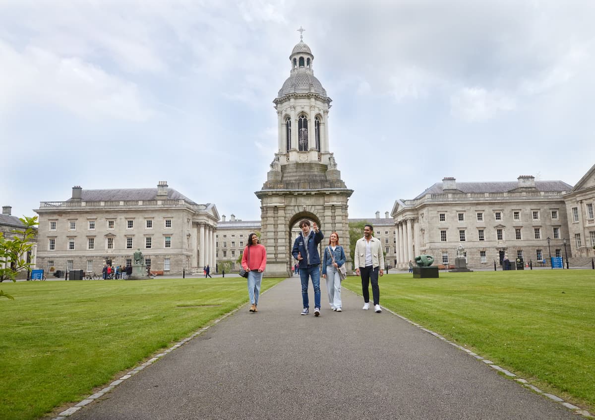 Dublín: tour a pie guiado por los senderos de Trinity