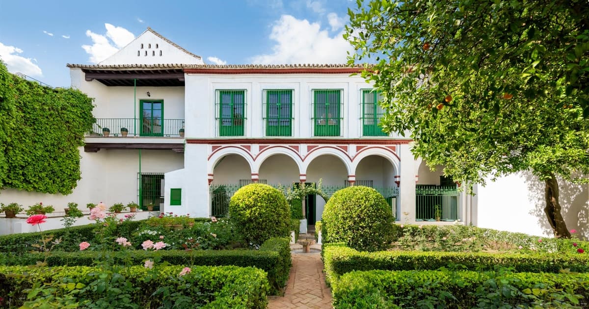 Sevilla: Ticket de entrada al Palacio Bucarelli