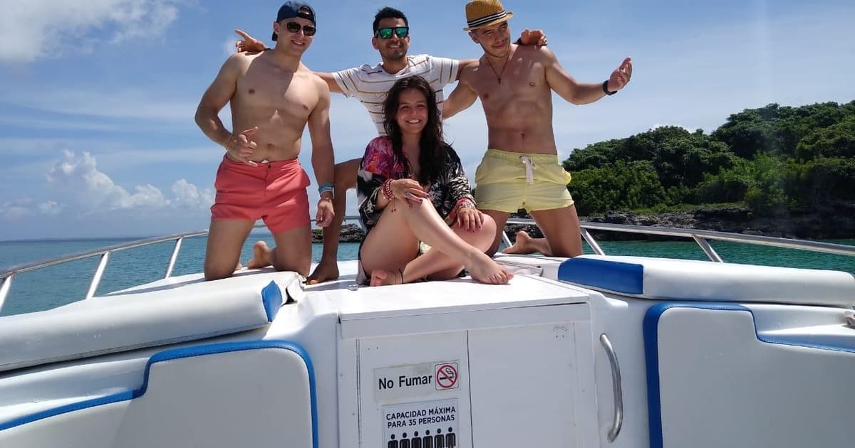 Cartagena: Excursión a 5 islas en barco con almuerzo y snorkel