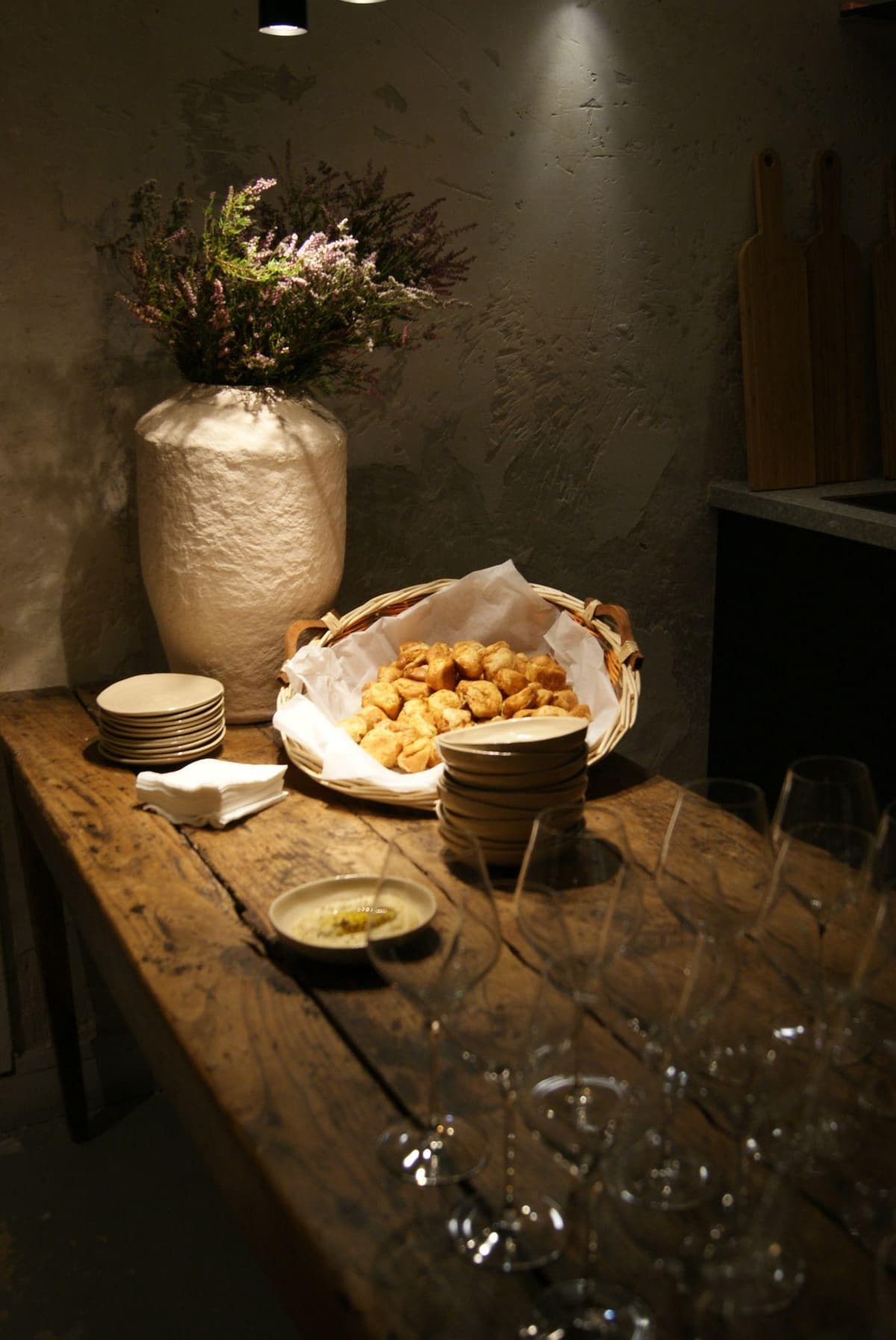 Paris : French wine tasting in Montmartre