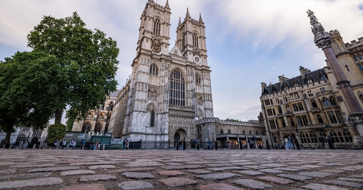 London: Westminster Abbey Tour with Guard Change & Big Ben