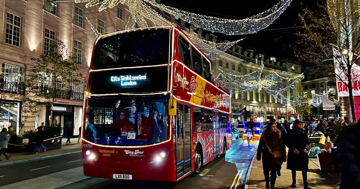 London: Christmas Lights Sightseeing Open-Top Bus Tour