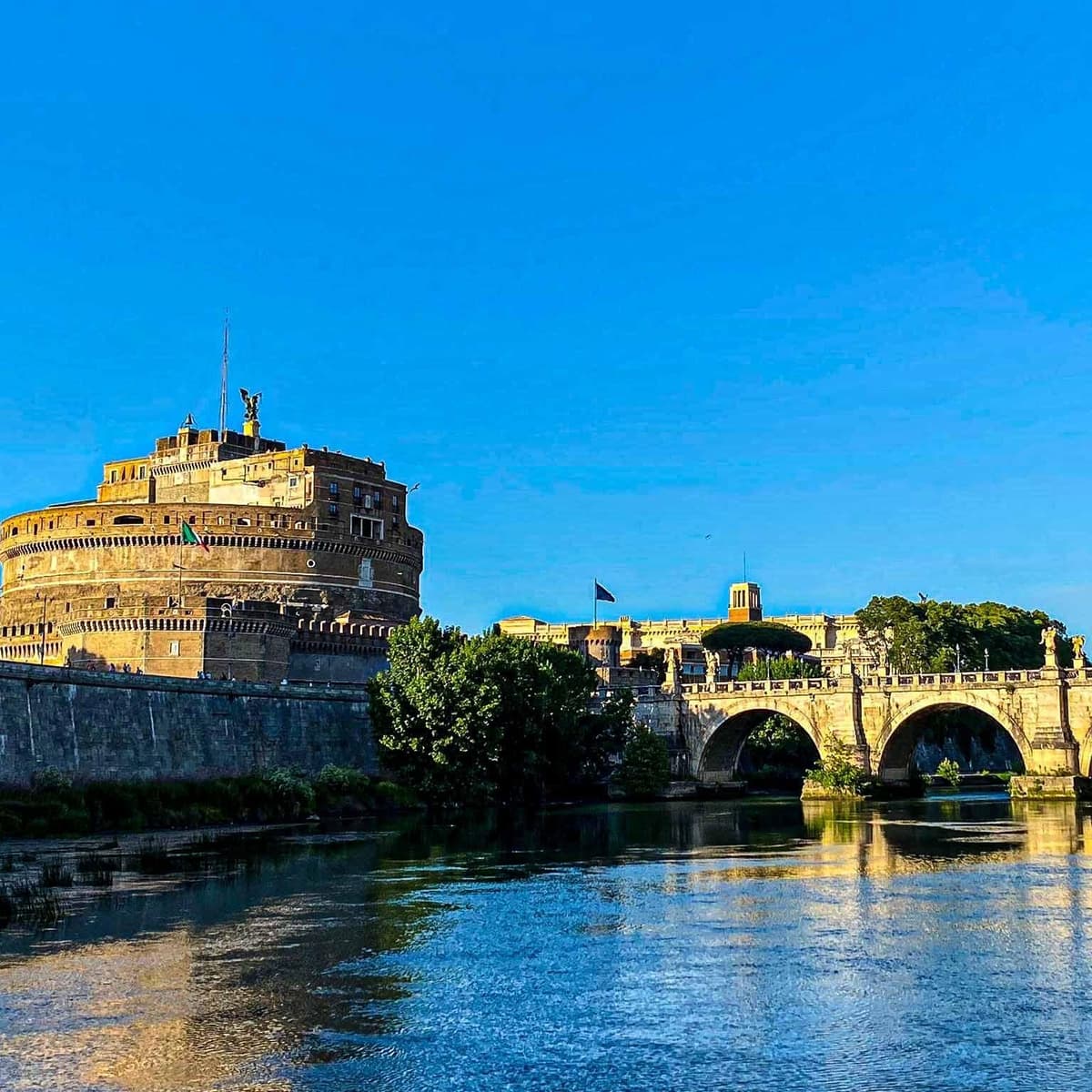 Rome: Ara Pacis Museum and Hop-on Hop-off River Boat Ride