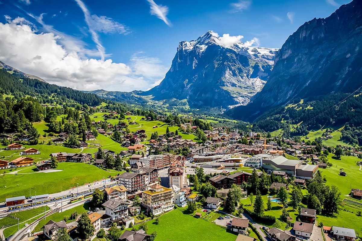 Zúrich: excursión de 1 día a Grindelwald, Interlaken y Lauterbrunnen