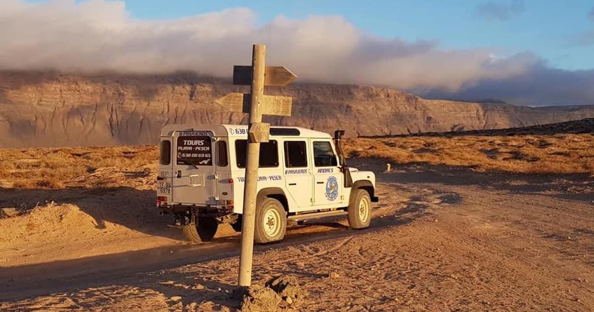 Isla La Graciosa: aventura en jeep a Playa de las Conchas