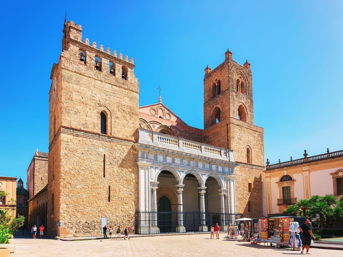 Tour autoguiado por Monreale: traslado de ida y vuelta en furgoneta desde Palermo