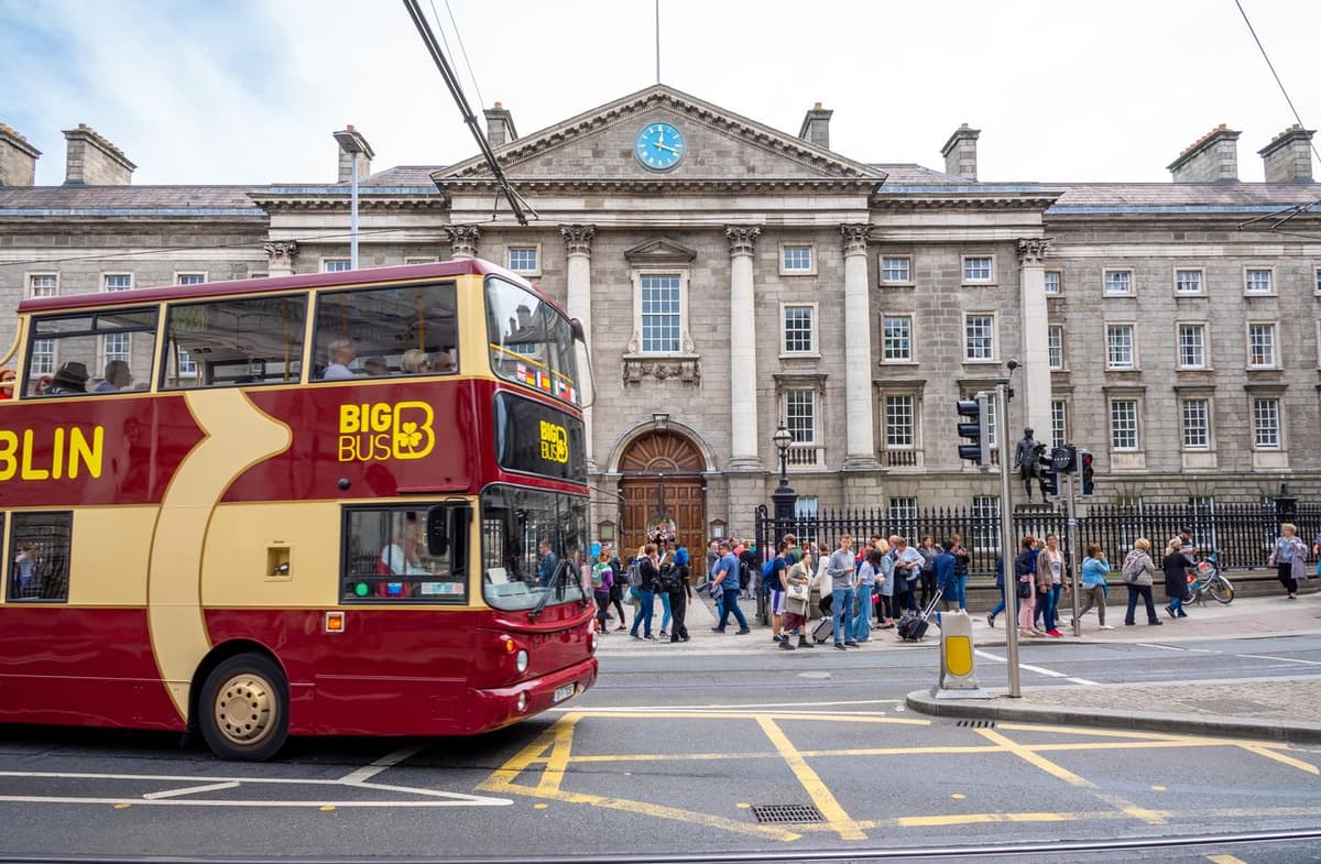Dublín: Destilería de Whisky Jameson y Excursión en Autobús Hop-on Hop-off