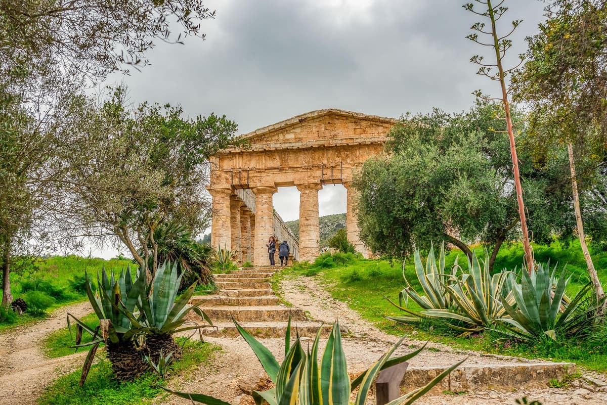 Excursión de un día a Segesta, Erice y las Salinas desde Palermo