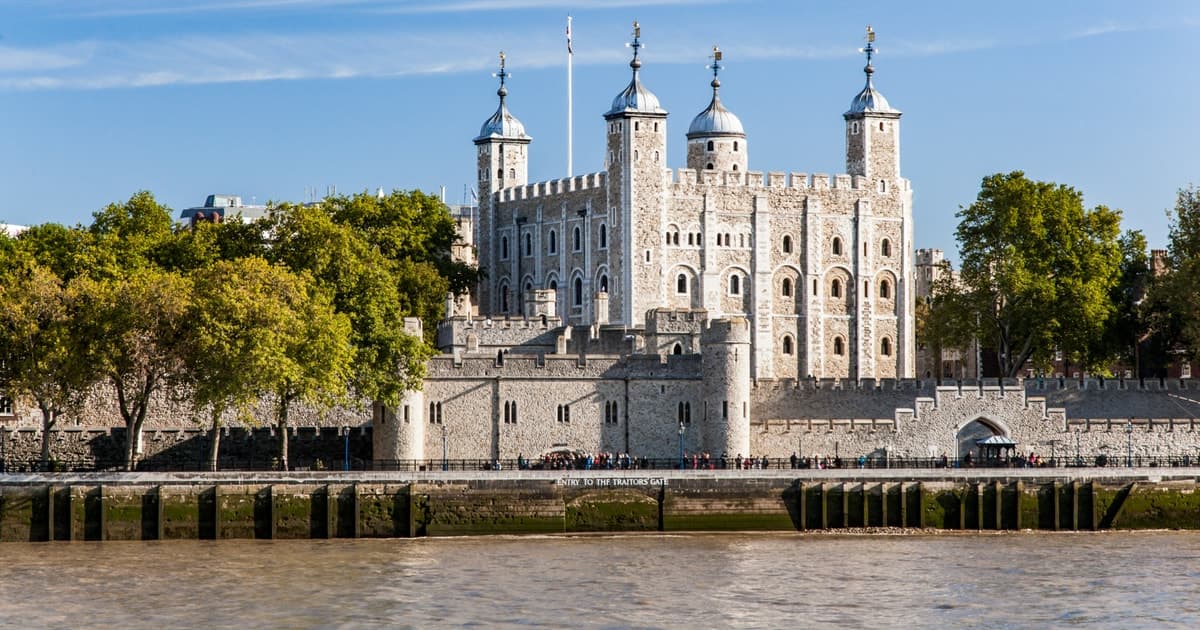 London: Tower of London + Exclusive Guided White Tower Tour