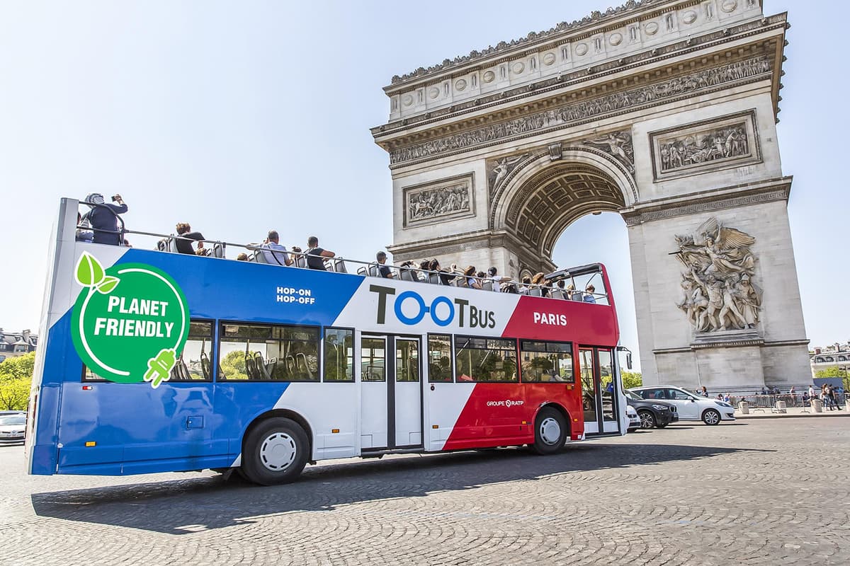 París: Tootbus tour con paradas libres con crucero opcional