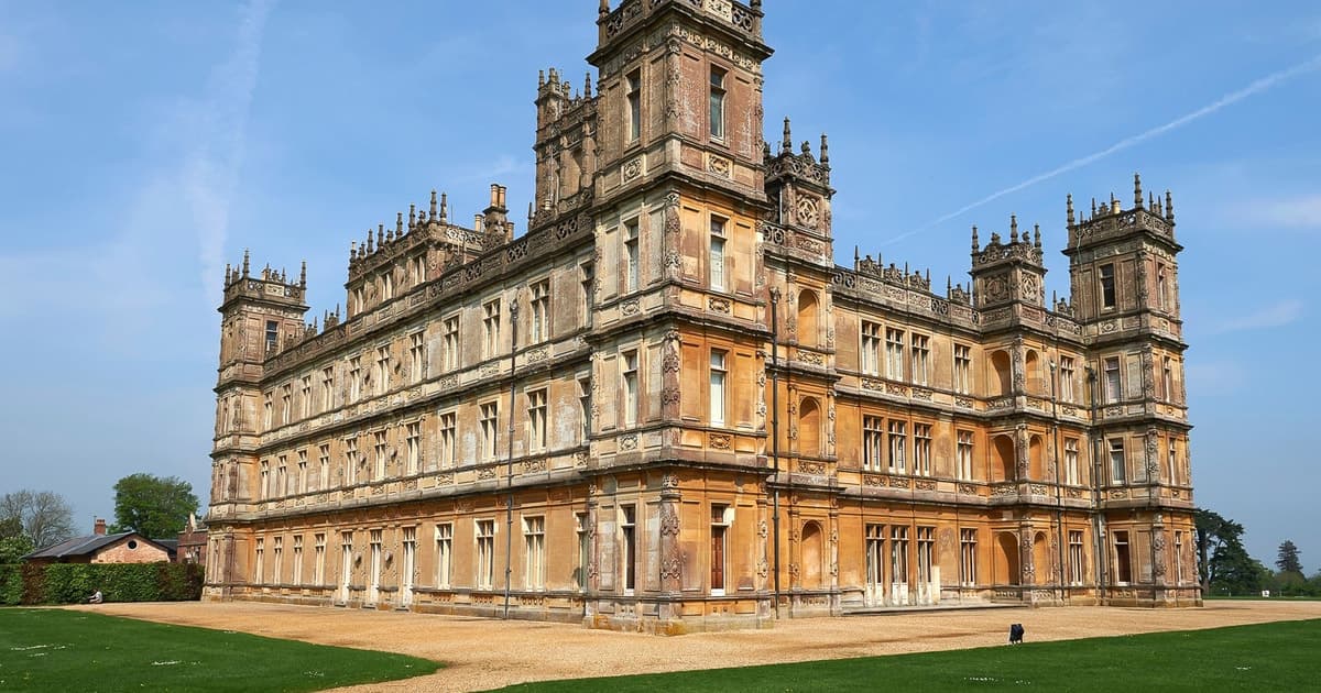 From London: Downton Abbey and Village Coach Tour