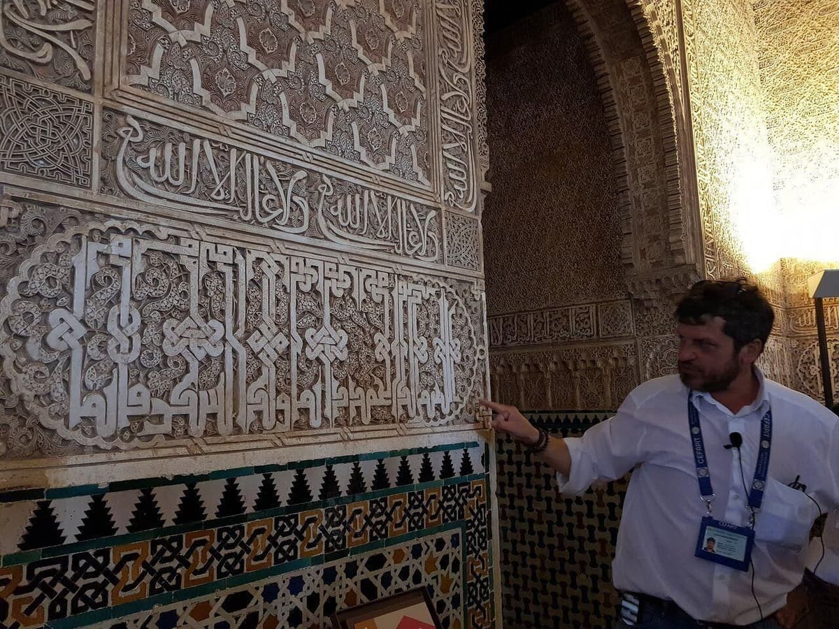 Desde Sevilla: excursión de 1 día a Granada con la Alhambra y el Albaicín