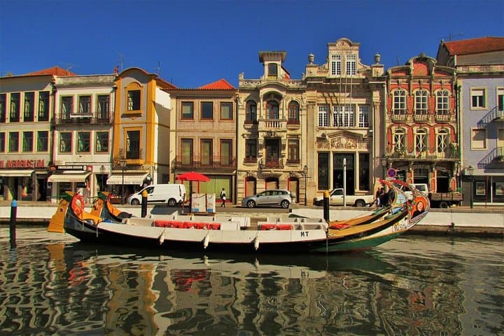 Full Day Tour from Porto to Coimbra and Aveiro with River Cruise